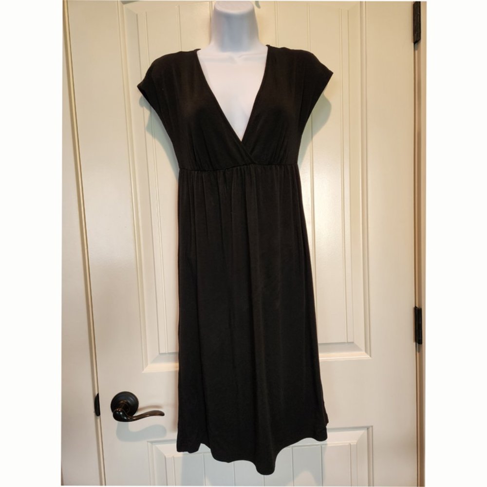 V-Neck Sleeveless Black Dress Jersey Knit